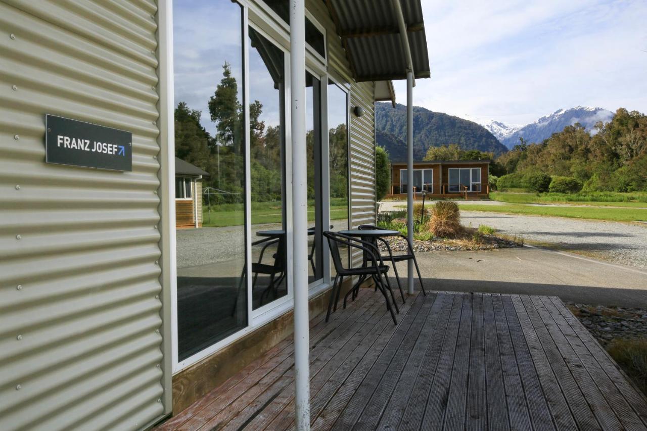 Franz Alpine Retreat Motel Bagian luar foto